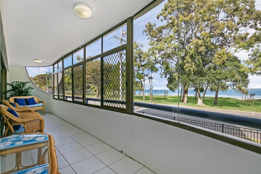 Arana Hills QLD Hotel VIC