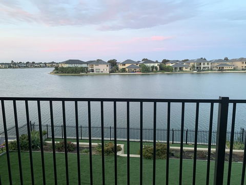 Waterfront Grand Villa For Big Group - Hotel VIC 3