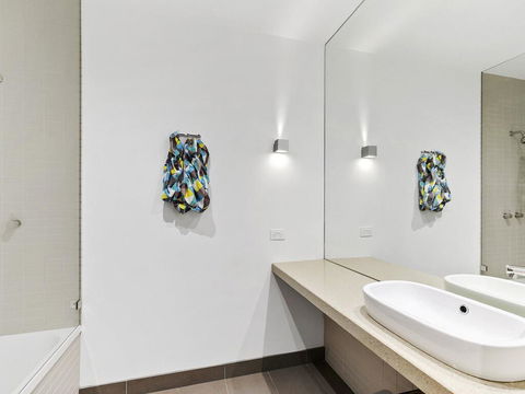 WATERFRONT TWO - Position Perfect , , , NEW LISTING 2019, , ,  - Hotel VIC 3