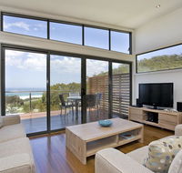Earth Sea Sky - Hotel VIC