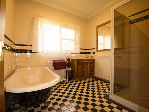 Angel's Rest - Hotel VIC 6