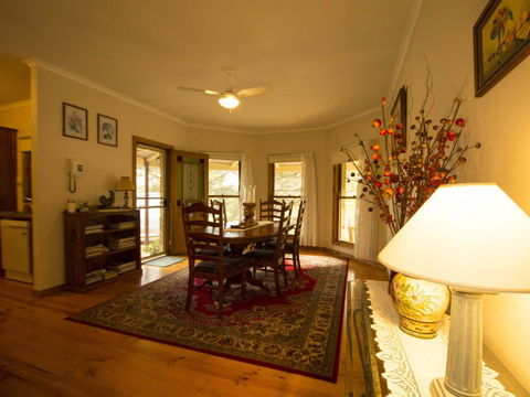 Angel's Rest - Hotel VIC 5