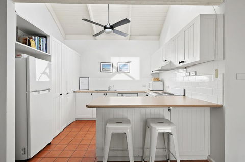 Mysa Anglesea Sleeps 7 WiFi SmartTV Cafes Shops - Hotel VIC 3