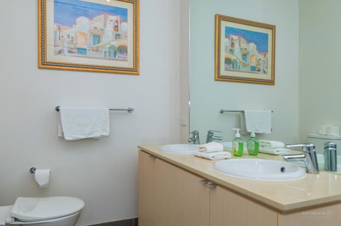 1 Sunset Place - Hotel VIC 10
