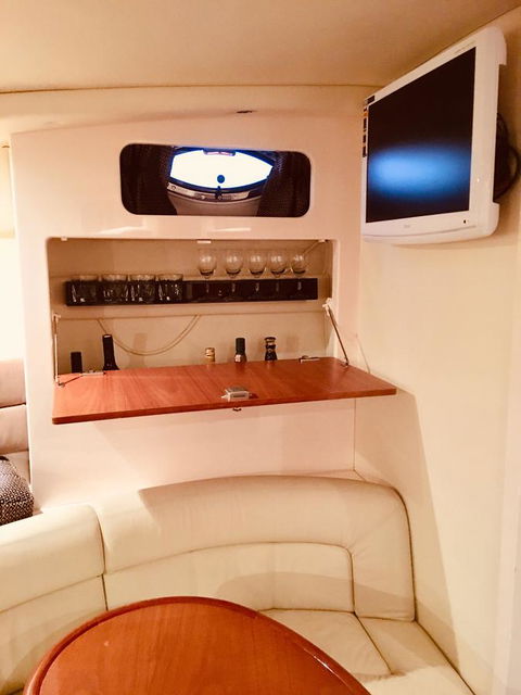 Luxury On The Water (Private Luxurious Boat) - Hotel VIC 4