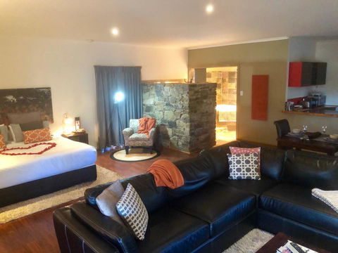 Minni Gums - Hotel VIC 12