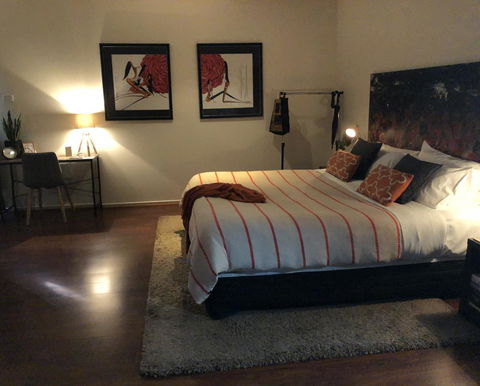 Minni Gums - Hotel VIC 22