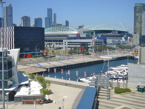 Dockland Kings Lucky 805 - Hotel VIC 25