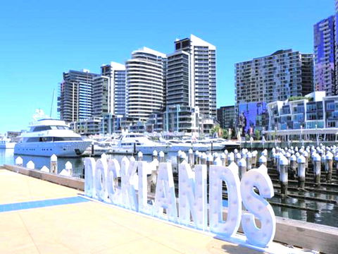 Dockland Kings Lucky 805 - Hotel VIC 19