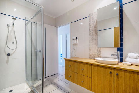 Sunseeker Holiday Apartments - Hotel VIC 4