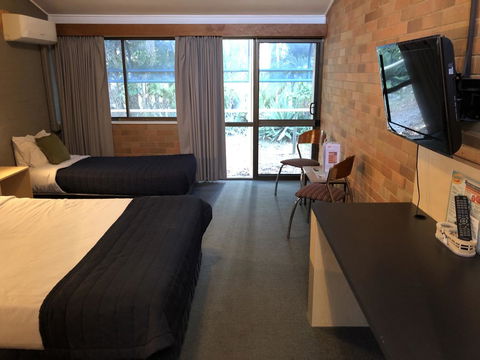 Bribie Island Hotel - Hotel VIC 2