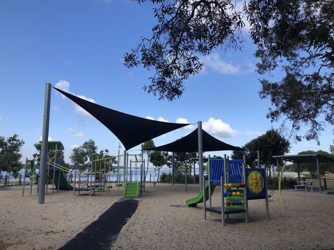 Bribie Island Hotel - Hotel VIC 23