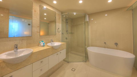 Cilento Mooloolaba - Hotel VIC 18