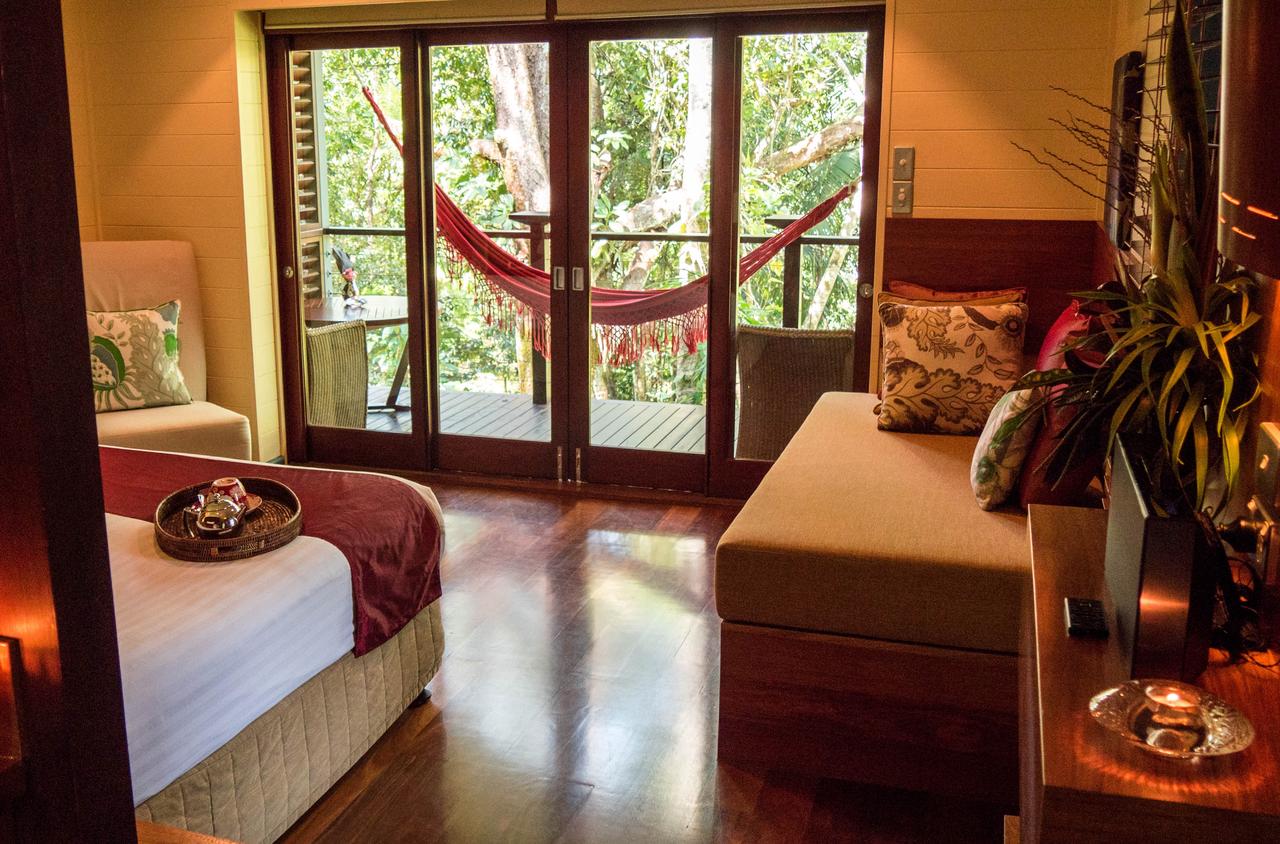 Wonga QLD Hotel VIC