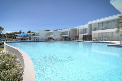 Pool Resort Port Douglas - Hotel VIC 3