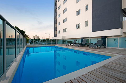 Allure Hotel & Apartments - Hotel VIC 2