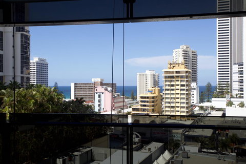 Circle Luxury Holidays - Hotel VIC 4