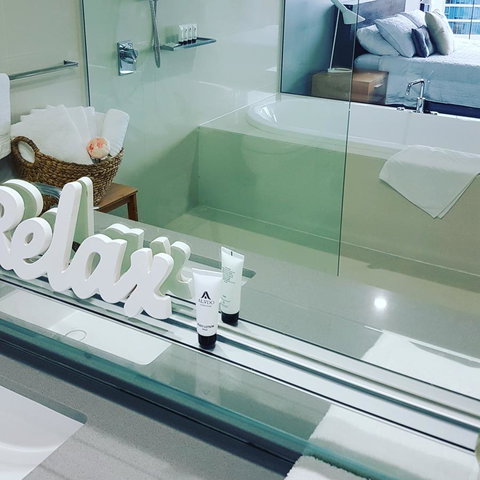 Circle Luxury Holidays - Hotel VIC 24