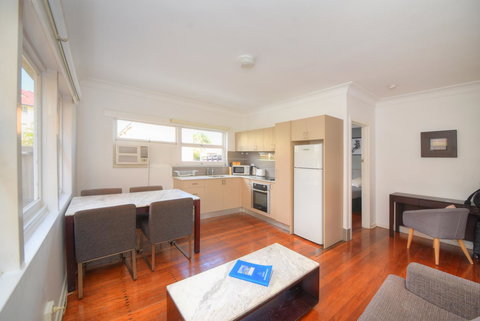 Backpackers In Paradise 18-35 Hostel - Hotel VIC 11