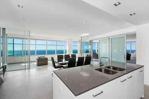 Q1 Resort & Spa - Official - Hotel VIC 29