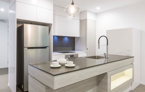 Boardwalk Burleigh Beach - Official - Hotel VIC 21