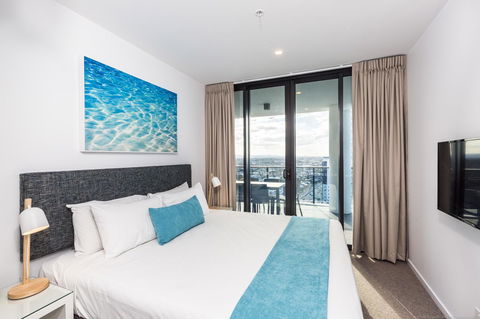 Boardwalk Burleigh Beach - Official - Hotel VIC 13