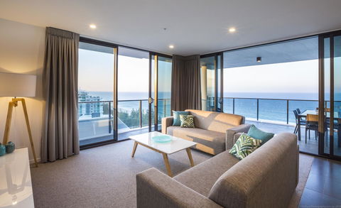 Boardwalk Burleigh Beach - Official - Hotel VIC 6