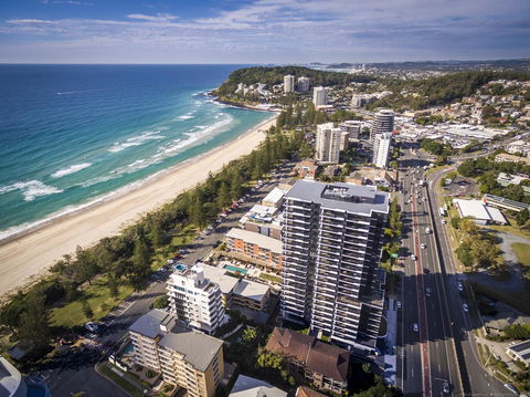 Boardwalk Burleigh Beach - Official - Hotel VIC 30