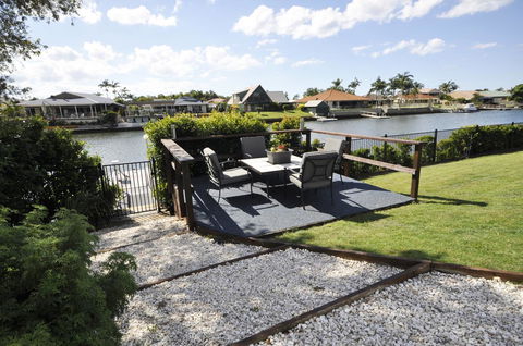 Bribie Island Canal Holiday Destination! - Hotel VIC 1