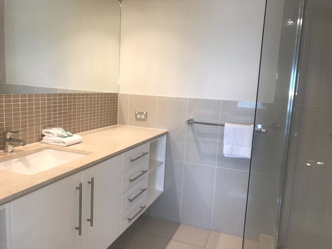 Proximity Waterfront Apartments - Hotel VIC 11