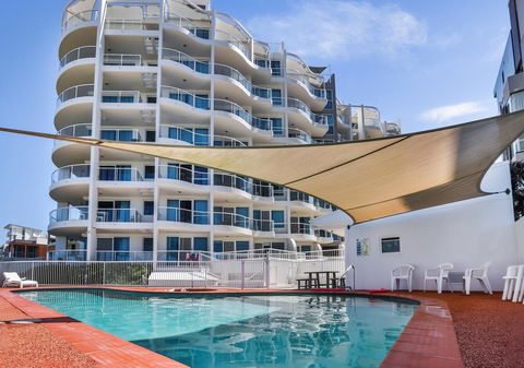 Regency On The Beach - Hotel VIC 2