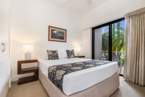 Mirra Chana - Hotel VIC 24