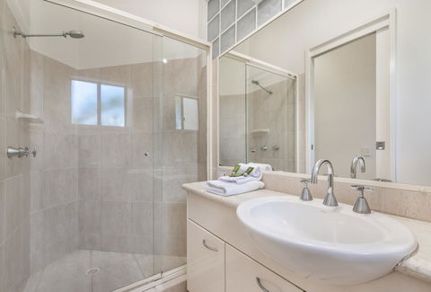 Mirra Chana - Hotel VIC 20