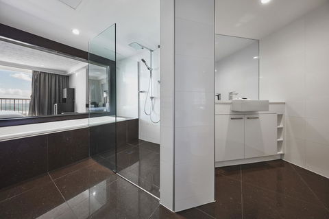 Novotel Surfers Paradise - Hotel VIC 20