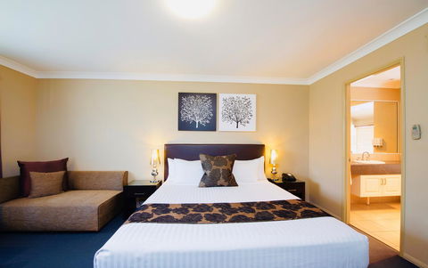 Ambassador On Ruthven - Hotel VIC 16