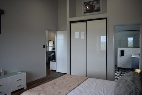 Ironbark House - Hotel VIC 23