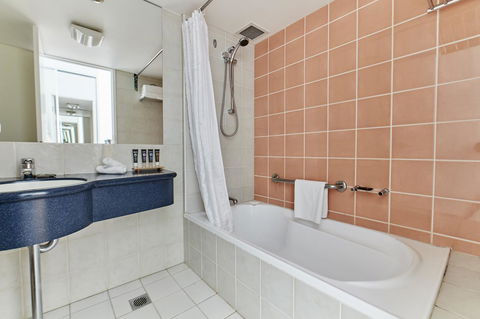 Novotel Cairns Oasis Resort - Hotel VIC 2