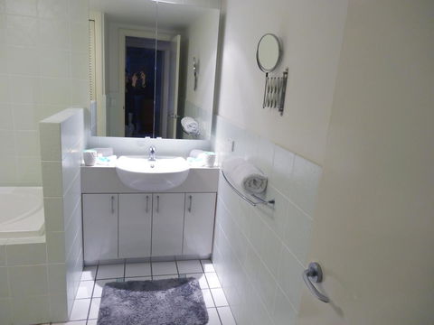Waterfront Resort Villa With Buggy - Hotel VIC 13