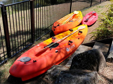 Waterfront Theme Park Getaway - Hotel VIC 19