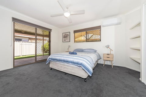 Waterfront Theme Park Getaway - Hotel VIC 7