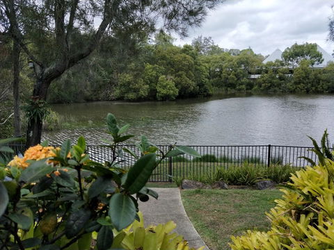 Waterfront Theme Park Getaway - Hotel VIC 23