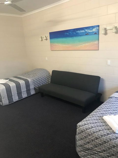 YAL Cairns - A Motel That Makes A Difference - Hotel VIC 25