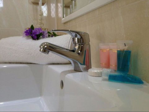 Novena Palms Motel - Hotel VIC 2