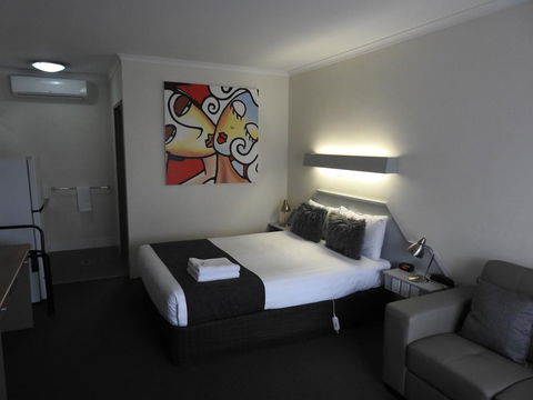 Wine Village Motor Inn - Hotel VIC 3