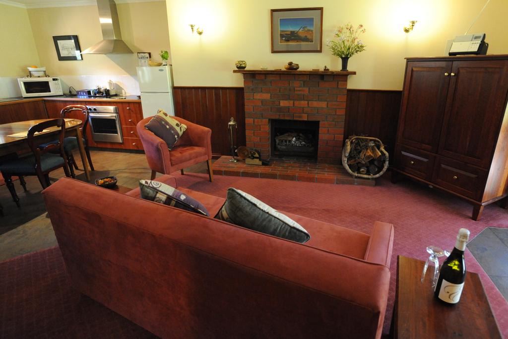 Invermay VIC Hotel VIC