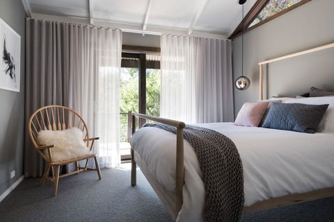 Wood For The Trees - Hotel VIC 2