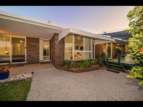 Woorim Secluded Palms Cottage - Hotel VIC 0