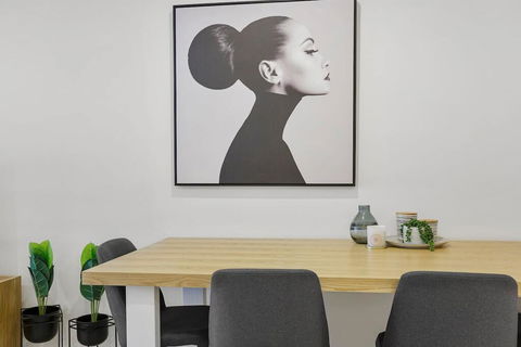 YARRA - YARRA Toorak Rd & Chapel St. Pool, Gym & Parking - Hotel VIC 0