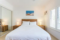Book Palm Creek Accommodation Vacations Hotel VIC Hotel VIC