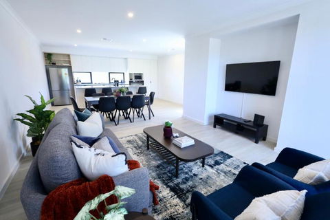 34 High End Quality Home - Glendalough - Sleeps 8 - Hotel VIC 1